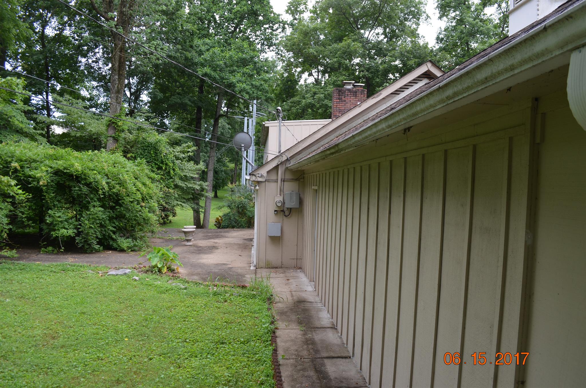 465 Seven Springs Road Clarksville, TN 37043 - Photo 4 of 18 Gallery Image 4