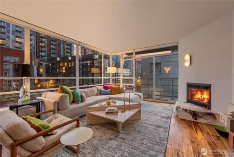 $975,000 | 2929 1st Avenue, Unit 519, Seattle, WA 98121