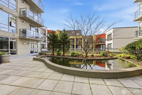 $975,000 | 2929 1st Avenue, Unit 519, Seattle, WA 98121