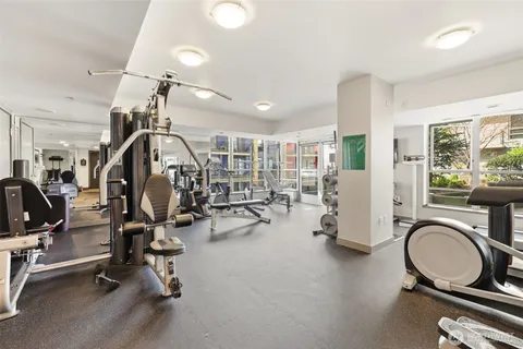 $975,000 | 2929 1st Avenue, Unit 519, Seattle, WA 98121