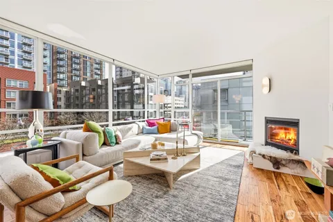$975,000 | 2929 1st Avenue, Unit 519, Seattle, WA 98121