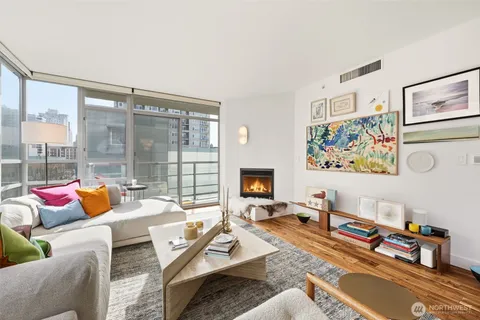 $975,000 | 2929 1st Avenue, Unit 519, Seattle, WA 98121