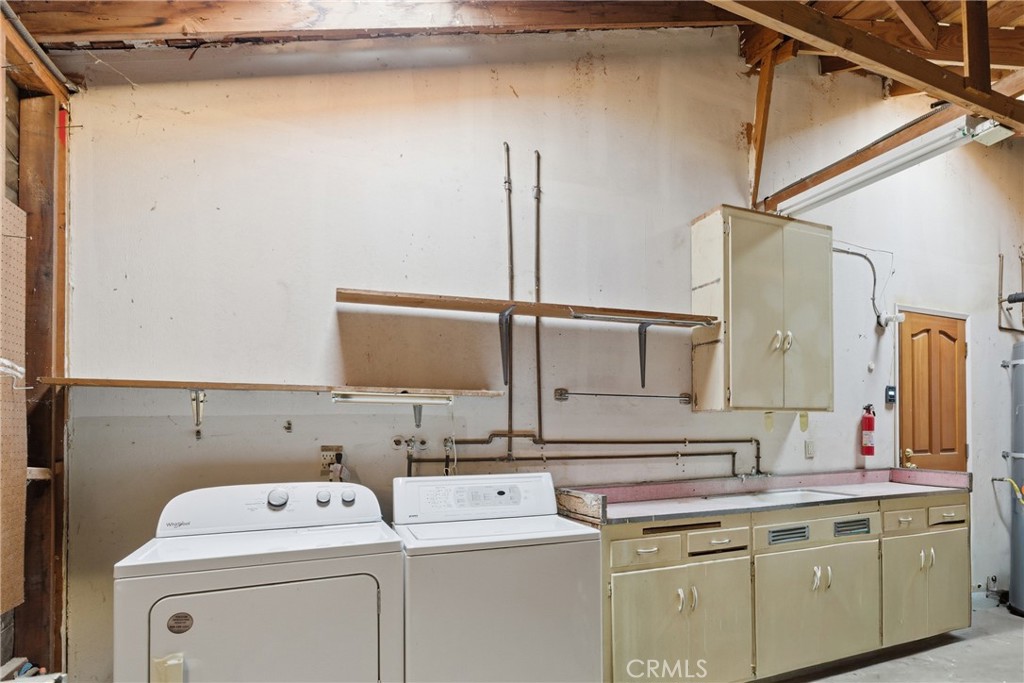 4720 Reeder Avenue Oxnard, CA 93033 - Photo 17 of 21