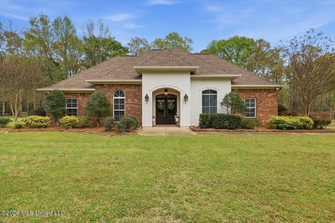 112 Magnolia Boulevard Florence, MS 39073 - Photo 1 of 41 1