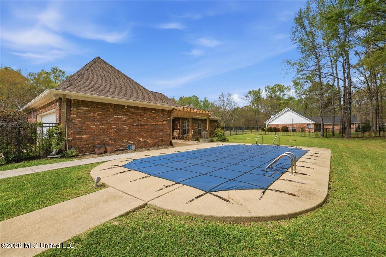 112 Magnolia Boulevard Florence, MS 39073 - Photo 27 of 41 38-112 Magnolia Springs Blvd _ Home Tour