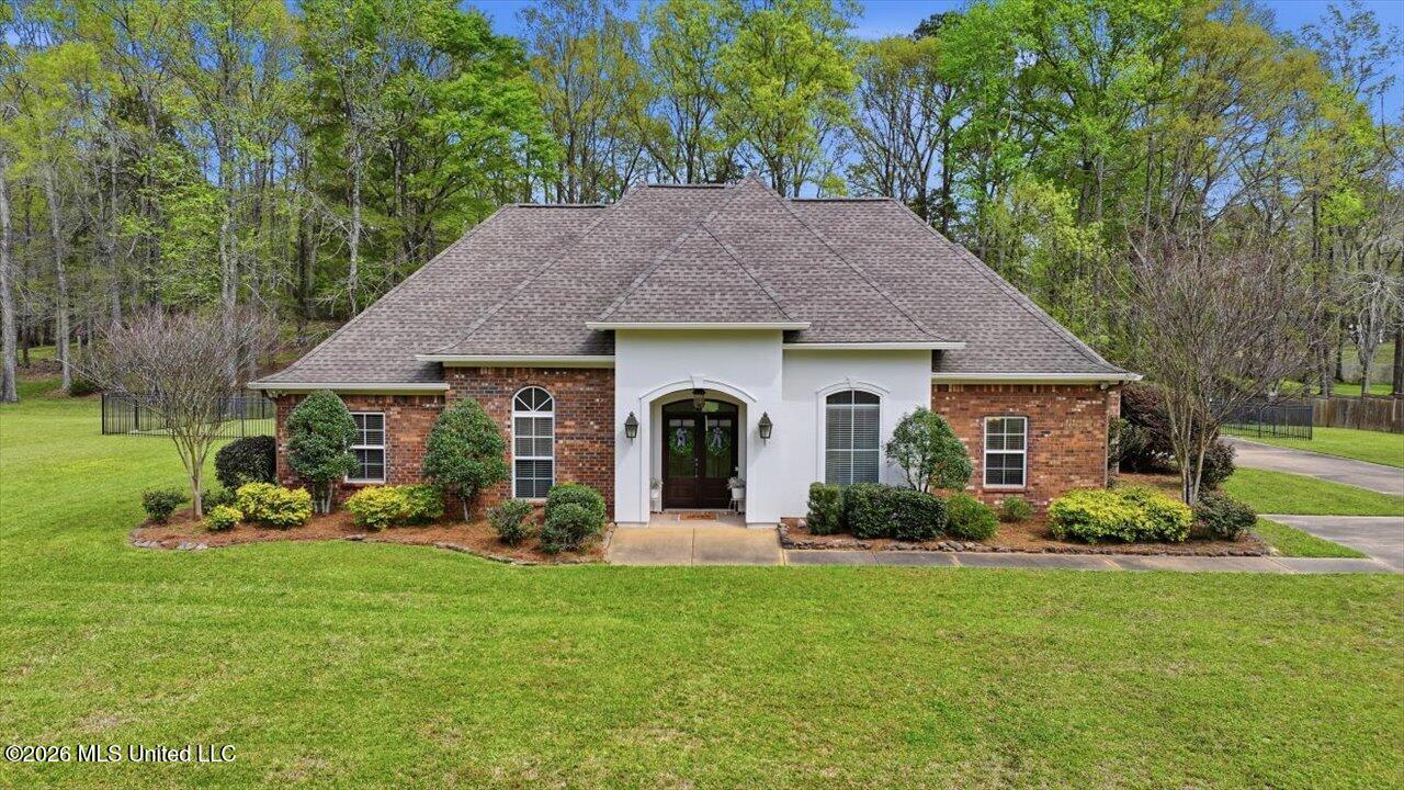 112 Magnolia Boulevard Florence, MS 39073 - Photo 32 of 41 42-112 Magnolia Springs Blvd _ Home Tour