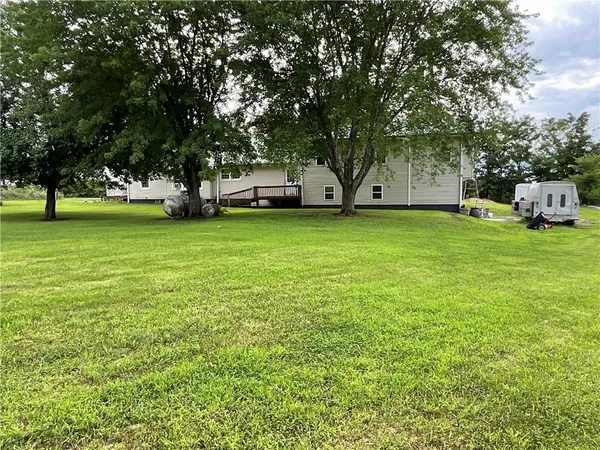 $160,500 | 18615 137th Street, Pattonsburg, MO 64670