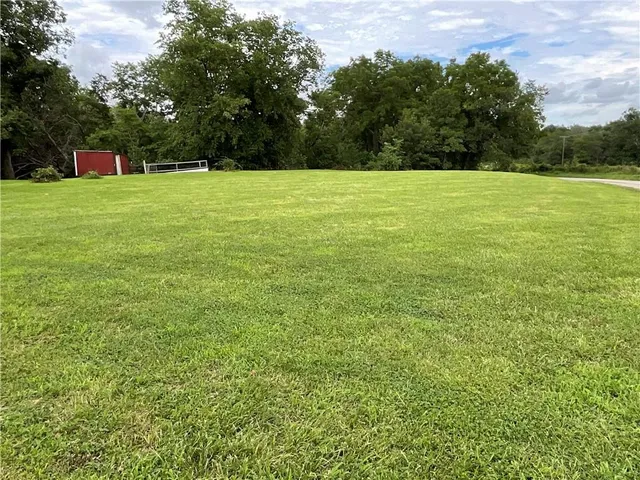 $160,500 | 18615 137th Street, Pattonsburg, MO 64670