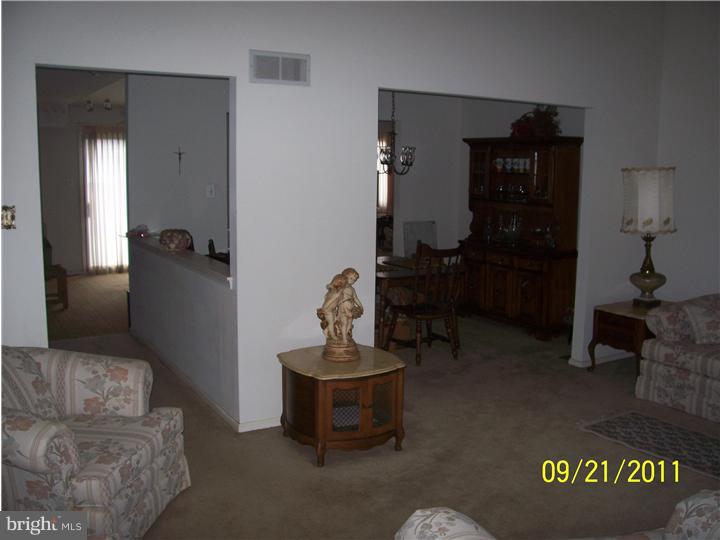 2512 Nashua Road Bensalem, PA 19020 - Photo 4 of 11 Living Room