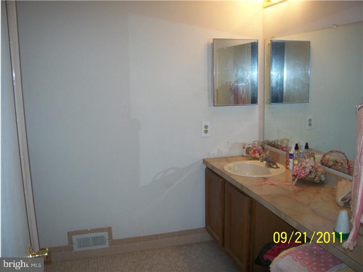 2512 Nashua Road Bensalem, PA 19020 - Photo 10 of 11 Bathroom