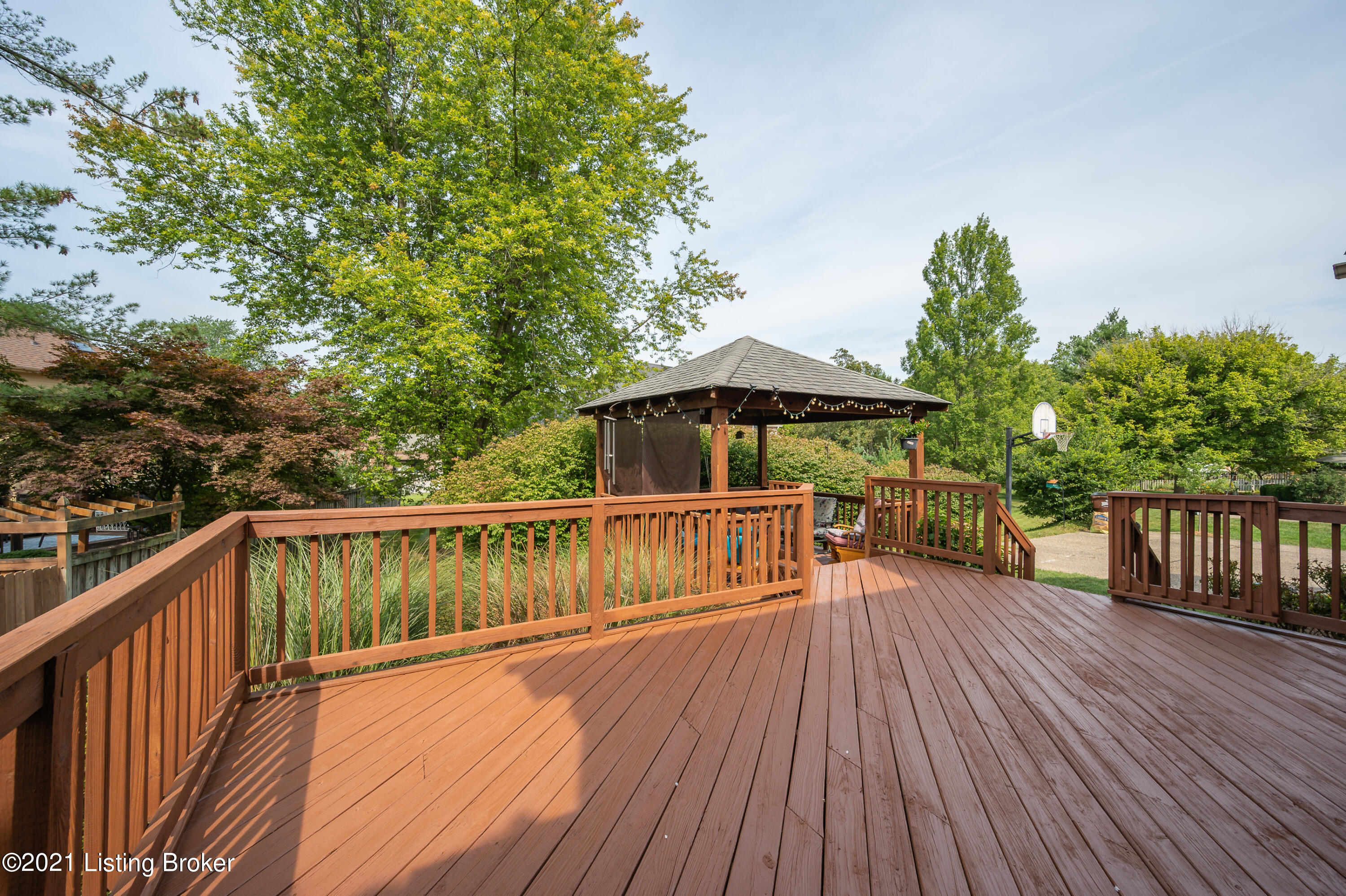 712 Foxgate Road Louisville, KY 40223 - Photo 38 of 39 Foxgate Rd 712-FCP-43