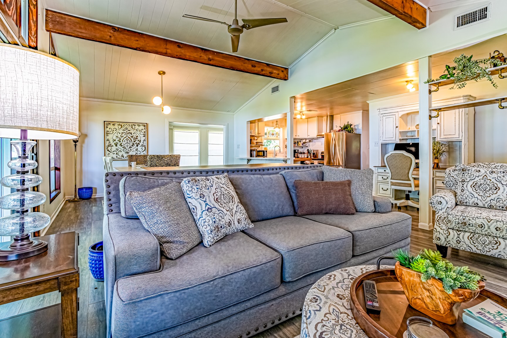 480 Johnson Road Coldspring, TX 77331 - Photo 24 of 49 Plenty of room for everyone to relax.