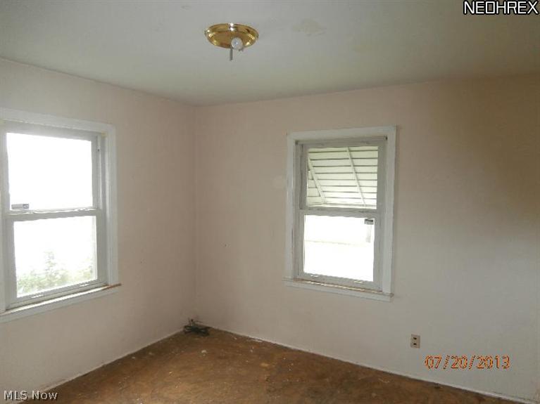 5273 Bridgewater Road Lyndhurst, OH 44124 - Photo 6 of 14