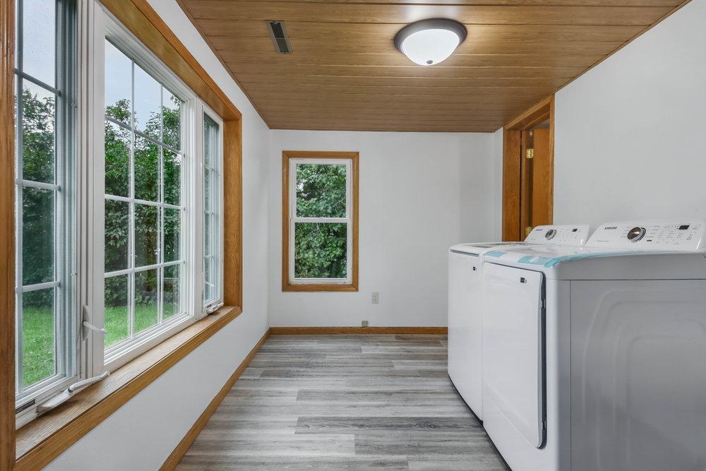 19 West Gates Street Rice Lake, WI 54868 - Photo 6 of 27