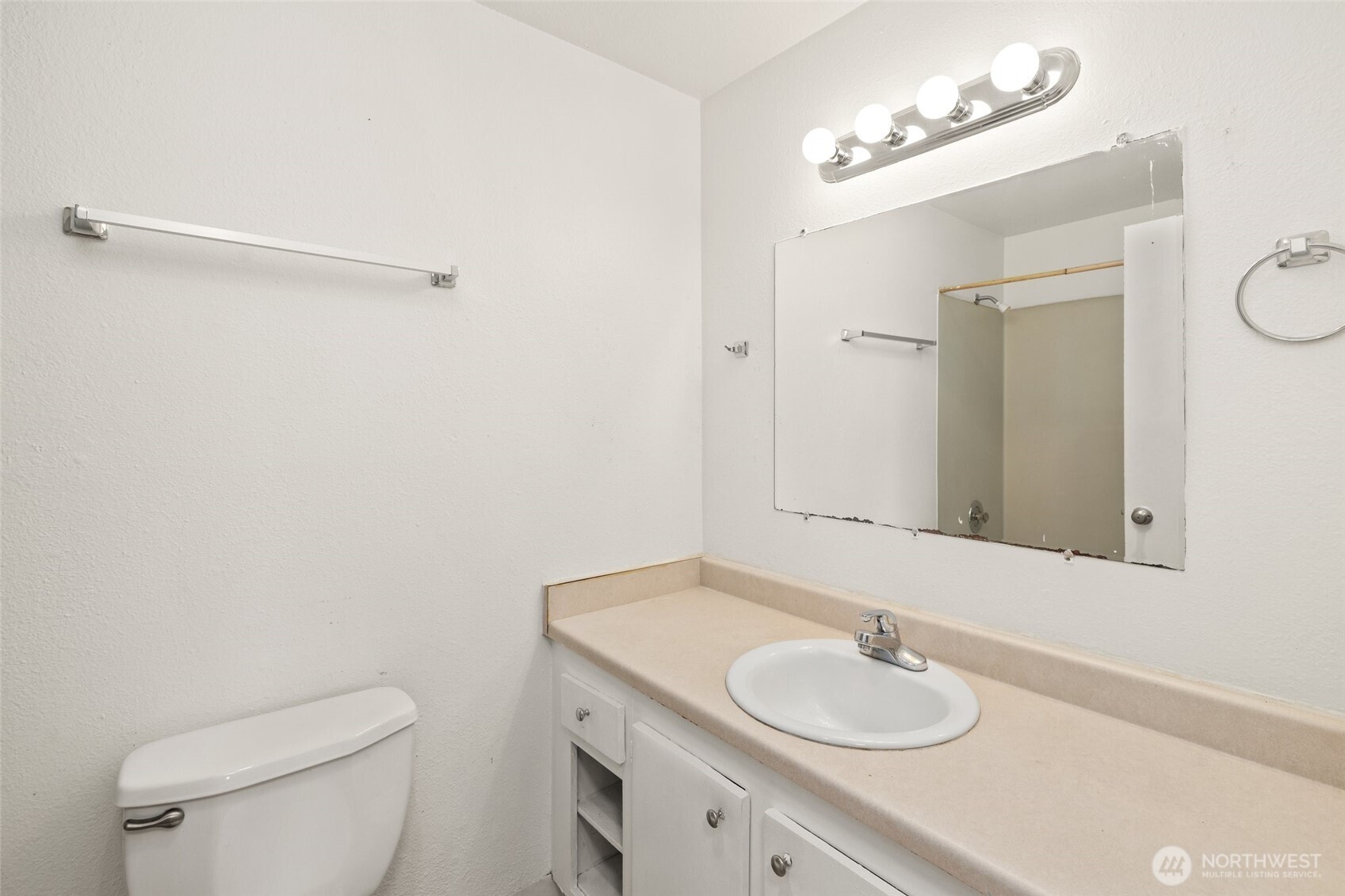 2076 East 56th Street Tacoma, WA 98404 - Photo 13 of 19