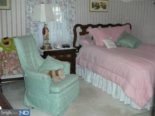 2740 Jenkintown Road Glenside, PA 19038 - Photo 4 of 6 Gallery Image 4