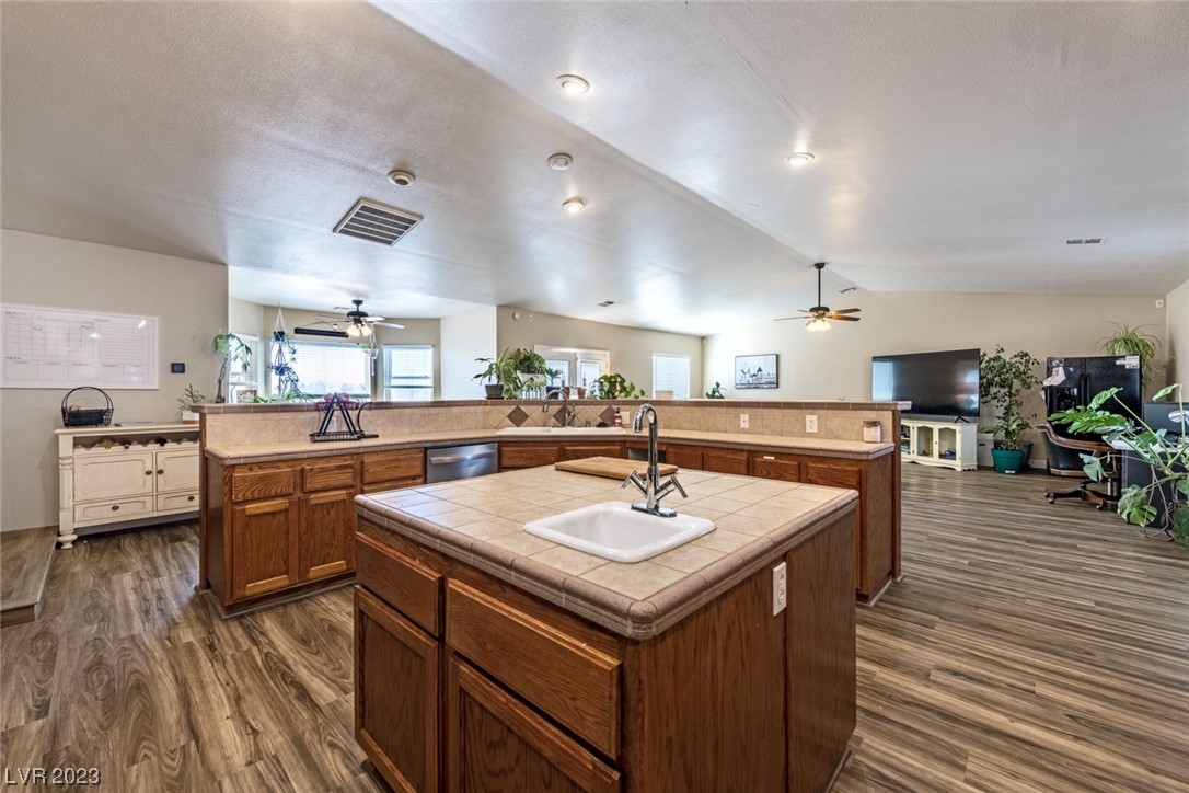 4841 Maple Road Pahrump, NV 89048 - Photo 3 of 28