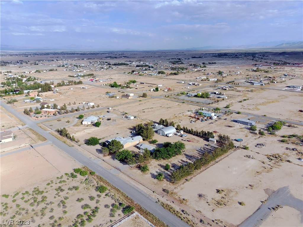 4841 Maple Road Pahrump, NV 89048 - Photo 4 of 28