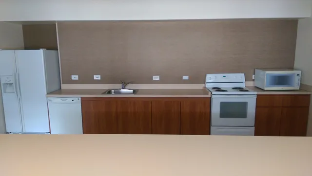 $214,900 | 512 North McClurg Court, Unit 2003, Chicago, IL 60611