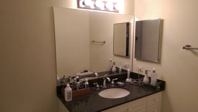 $214,900 | 512 North McClurg Court, Unit 2003, Chicago, IL 60611