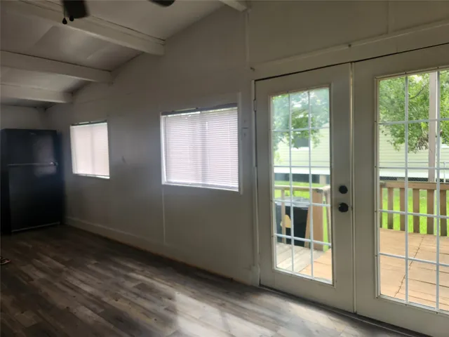 $925 | 4439 13th Street, Bacliff, TX 77518