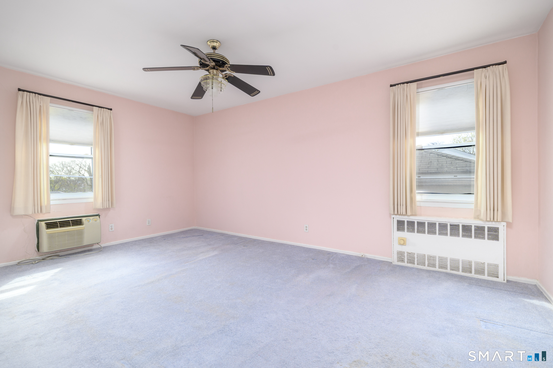 250 Glenbrook Road, Unit 38C Stamford, CT 06906 - Photo 11 of 23 Main bedroom