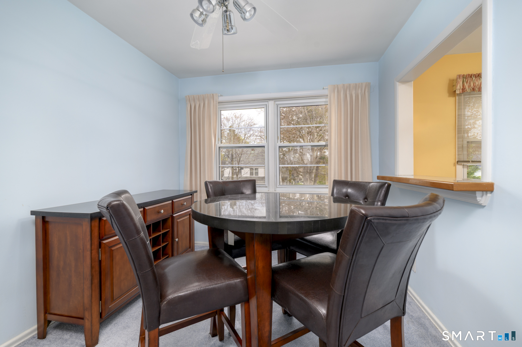 250 Glenbrook Road, Unit 38C Stamford, CT 06906 - Photo 3 of 23 Dining area