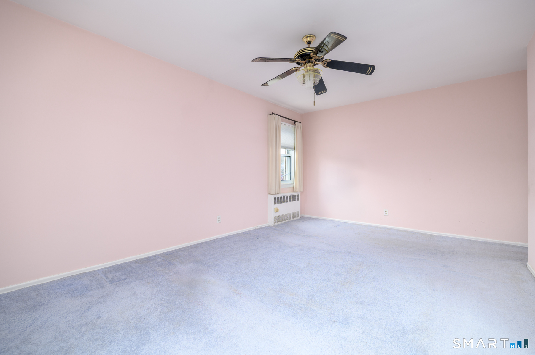 250 Glenbrook Road, Unit 38C Stamford, CT 06906 - Photo 10 of 23 Main bedroom