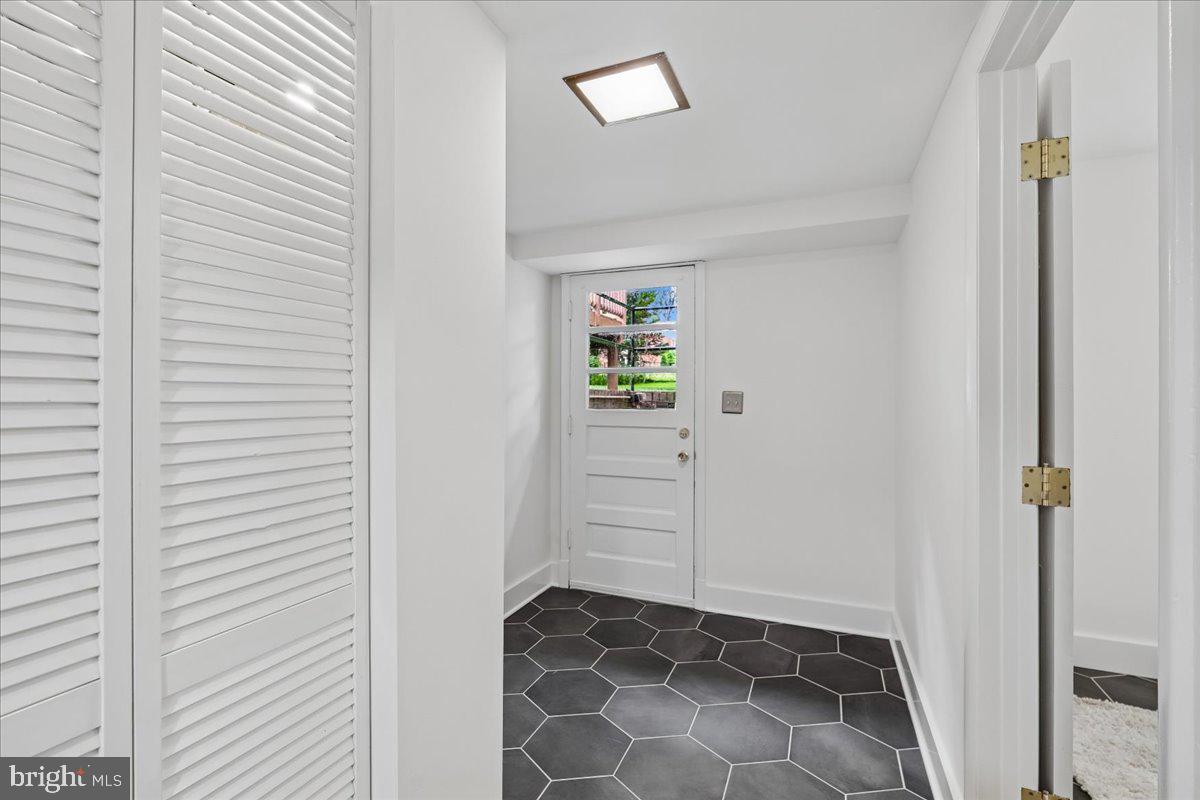 9817 Cherry Tree Lane Silver Spring, MD 20901 - Photo 41 of 73