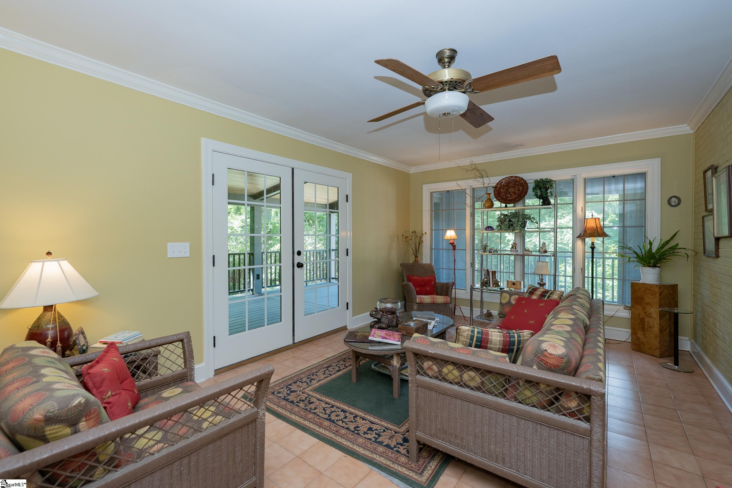 361 Riverside Drive Greenville, SC 29605 - Photo 17 of 43 Gallery Image 17