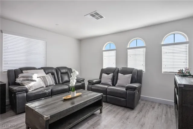 $2,800 | 276 Kindly Way, Henderson, NV 89011