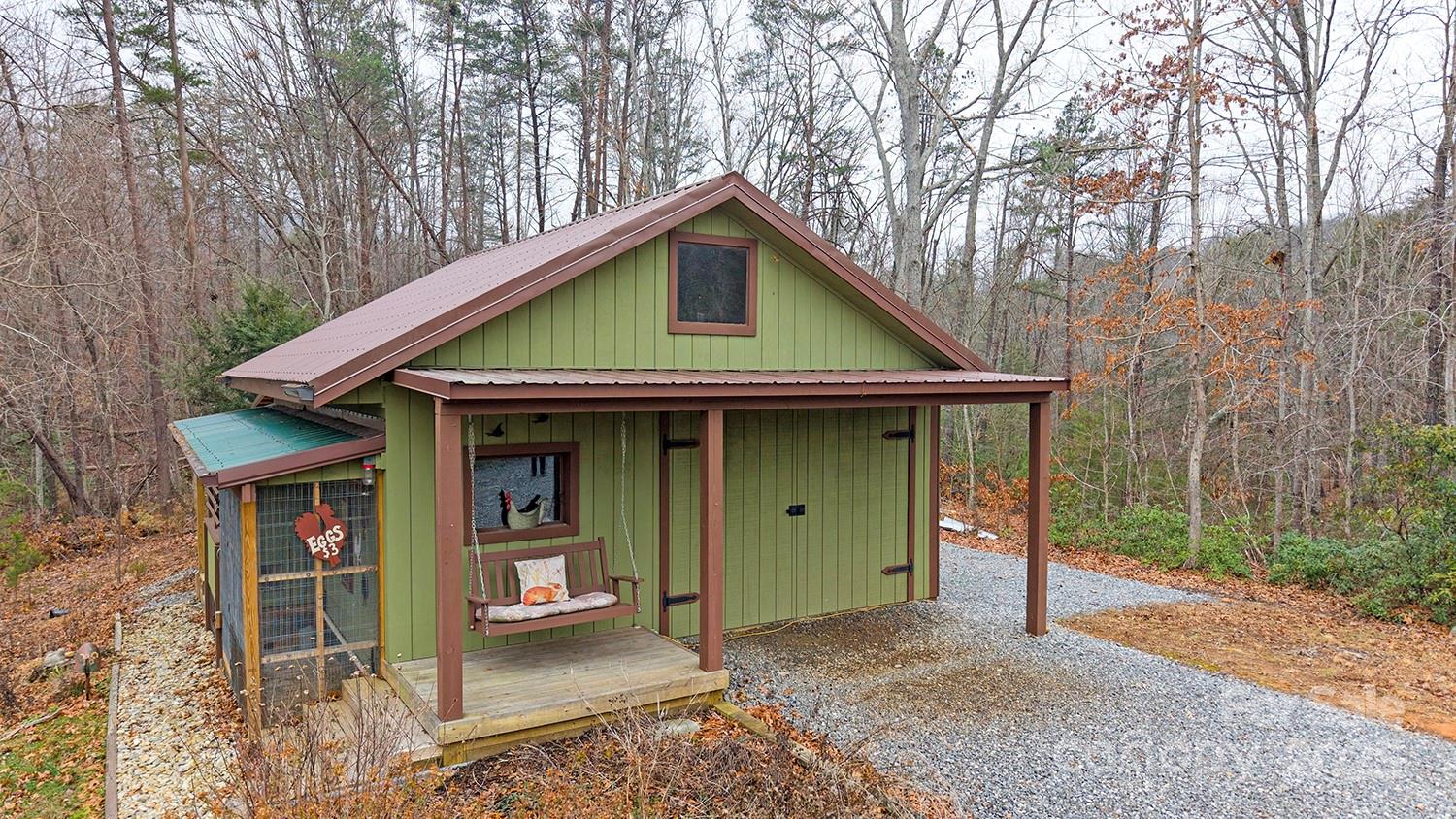 9374 Holbert Cove Road Saluda, NC 28773 - Photo 5 of 24