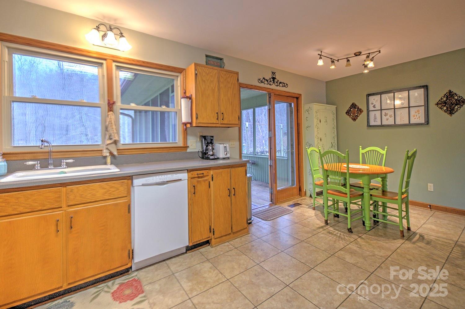 9374 Holbert Cove Road Saluda, NC 28773 - Photo 10 of 24