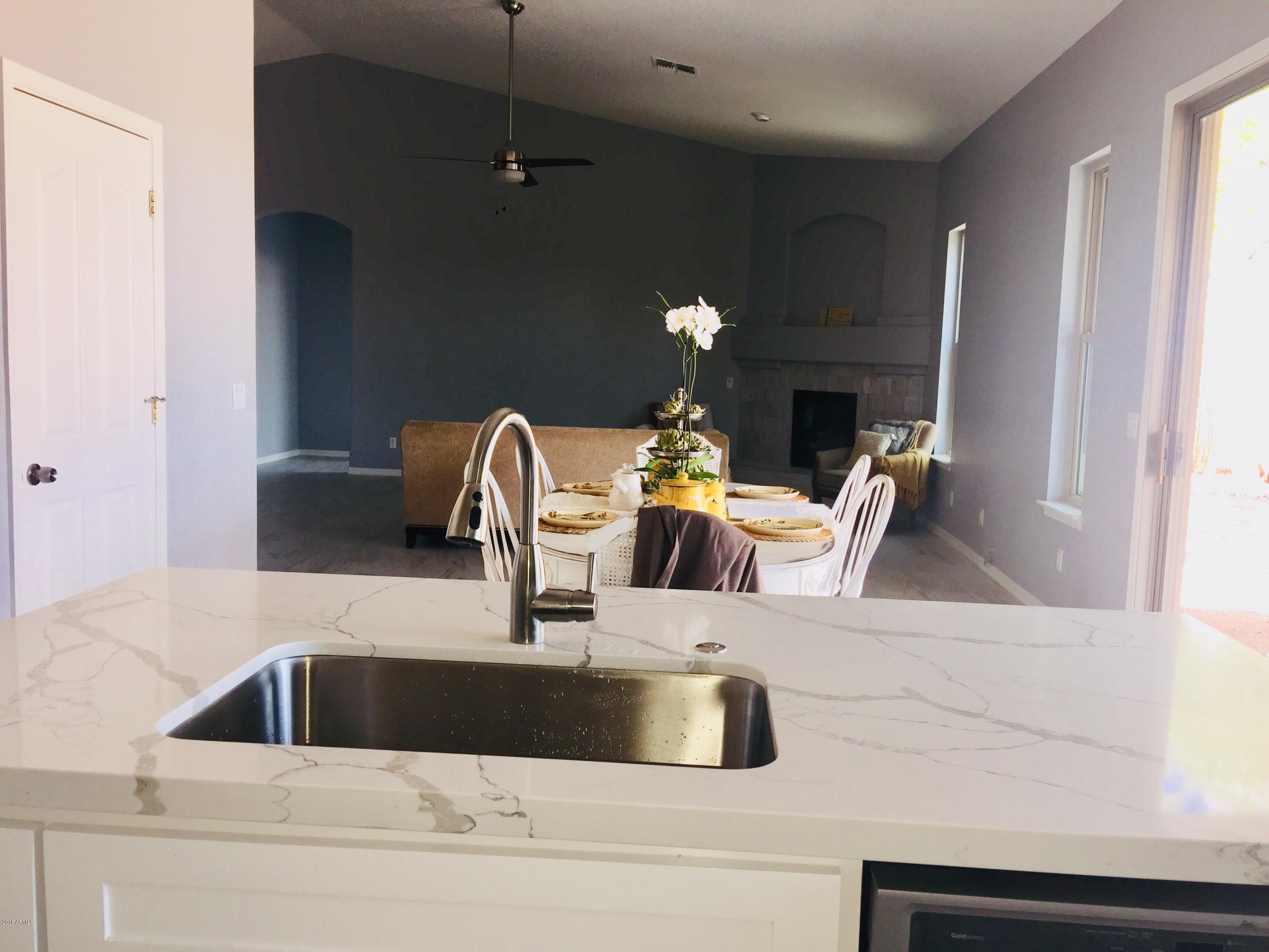 4531 East Sleepy Ranch Road Cave Creek, AZ 85331 - Photo 11 of 47 Kitchen/Living