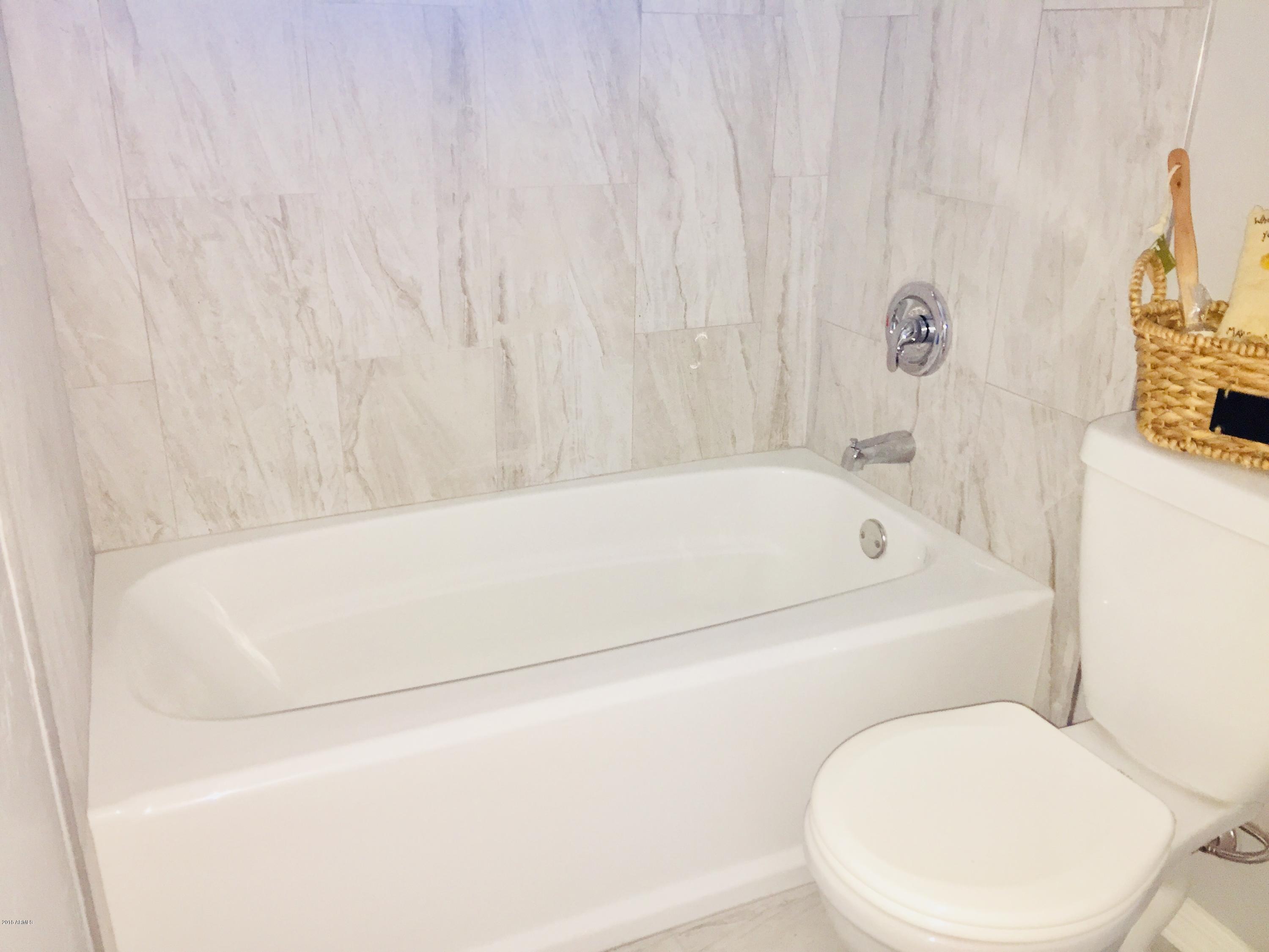 4531 East Sleepy Ranch Road Cave Creek, AZ 85331 - Photo 23 of 47 Bathroom