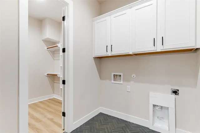 a view of walk in closet