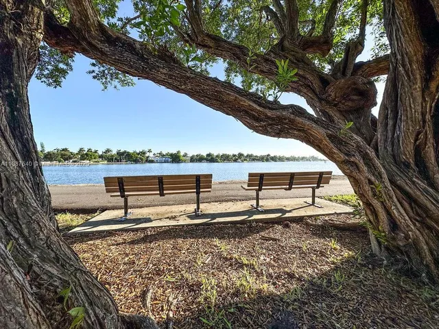 $1,370,000 | 1255 Jackson Street, Hollywood, FL 33019