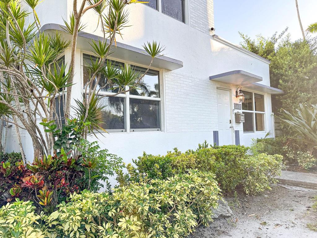 1255 Jackson Street Hollywood, FL 33019 - Photo 7 of 72