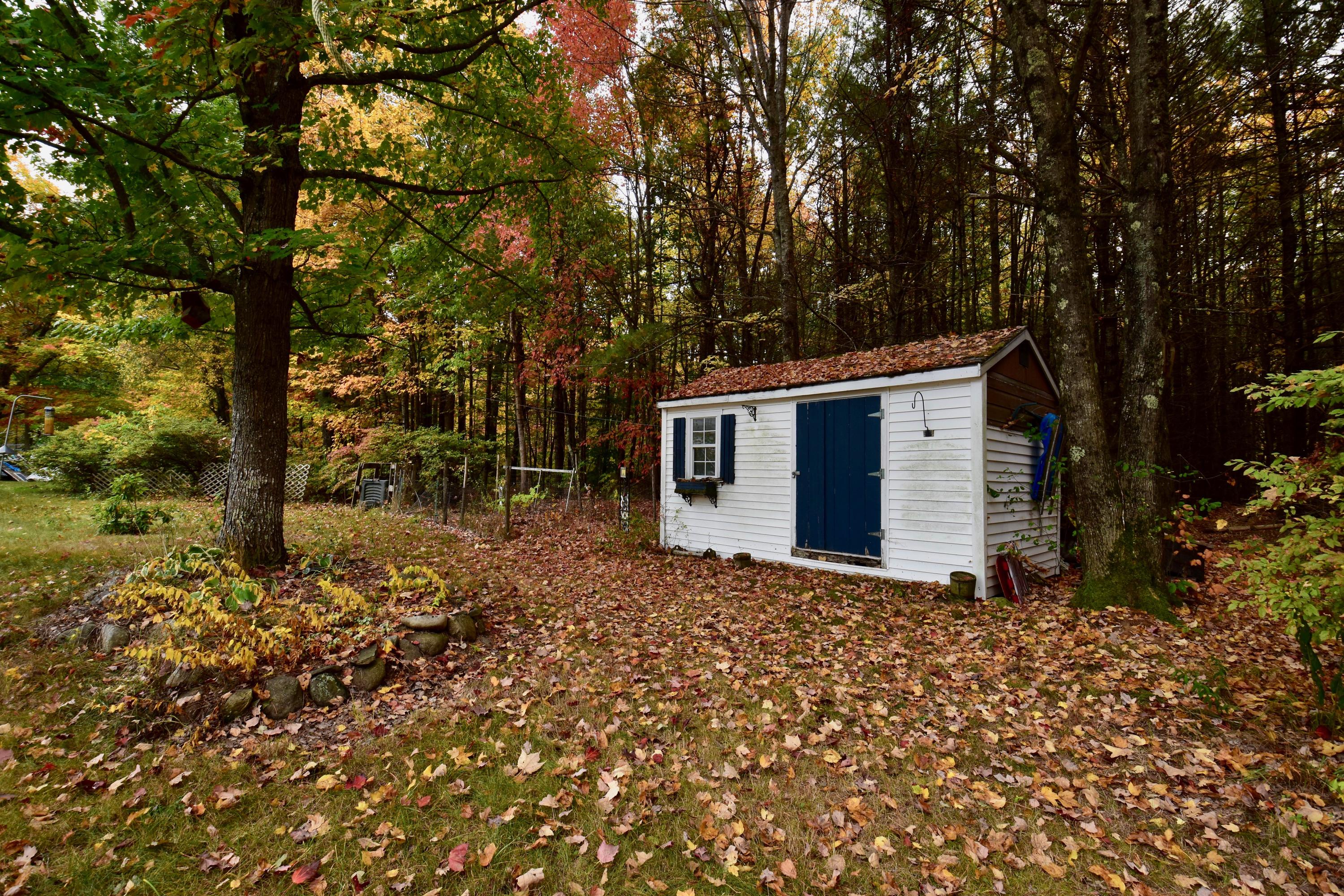 131 Roberts Ridge Road East Waterboro, ME 04030 - Photo 4 of 32 DSC_0293 2