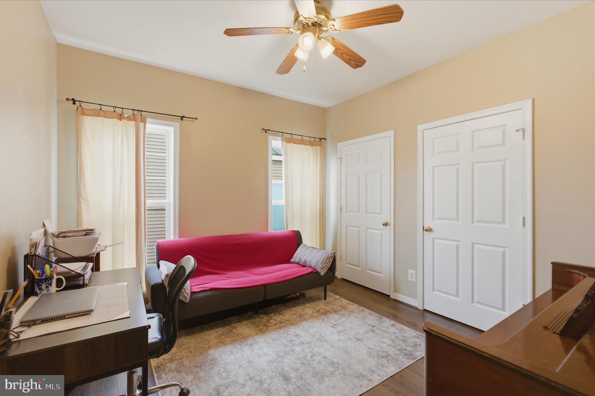 43605 Wembley Lane Chantilly, VA 20152 - Photo 18 of 41 2nd BR main level
