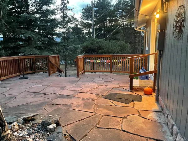 $575,000 | 27083 Pine Drive, Evergreen, CO 80439