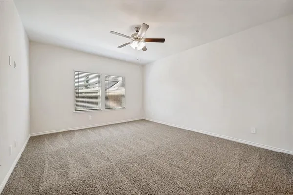 $2,600 | 821 Apeldoorn Trail, Little Elm, TX 75068