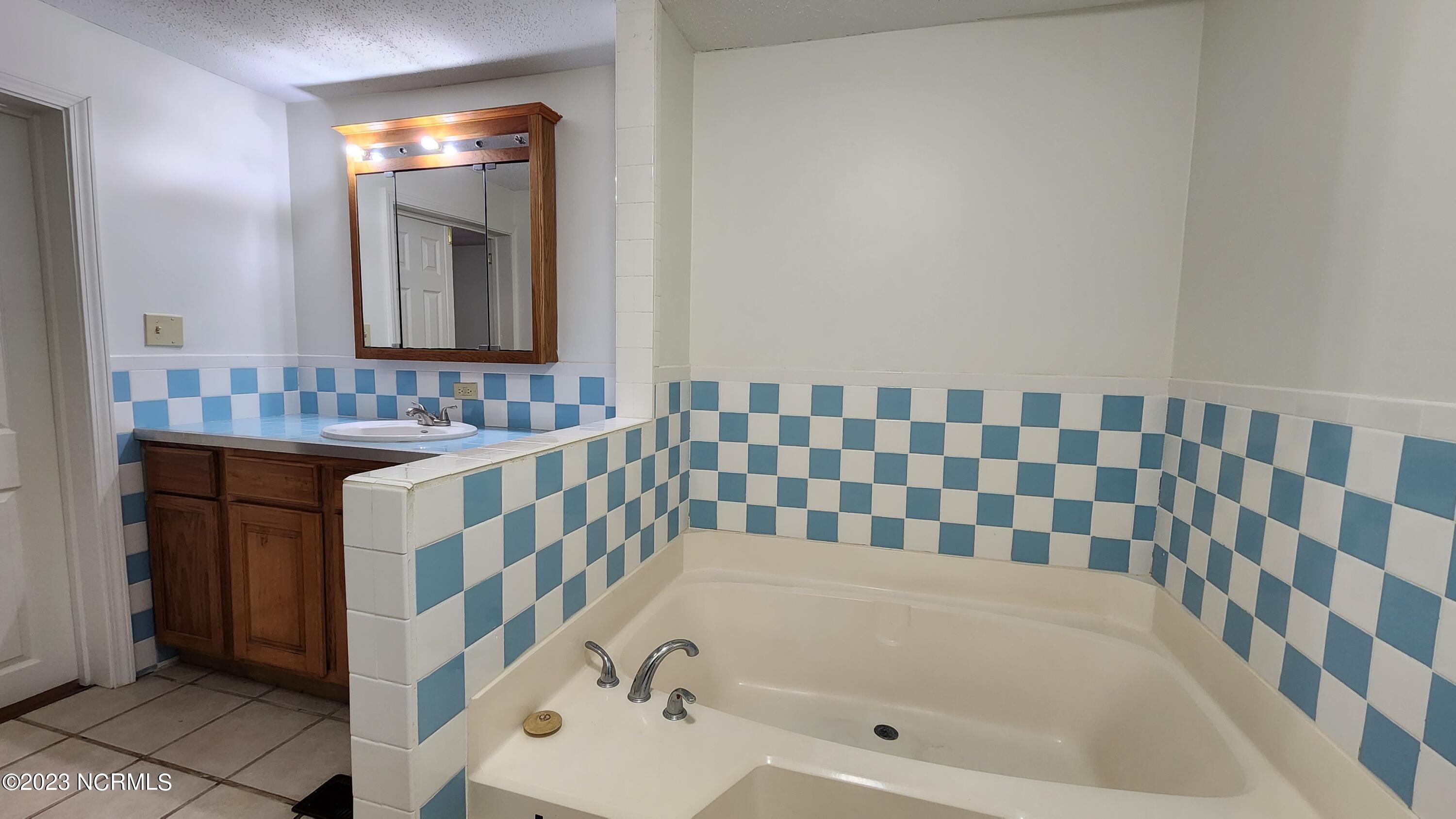 1007 10th Street Midway Park, NC 28544 - Photo 11 of 21 11