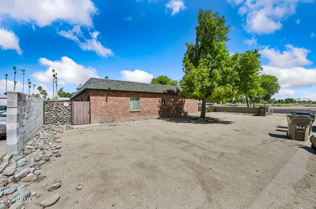 a view of a outdoor space