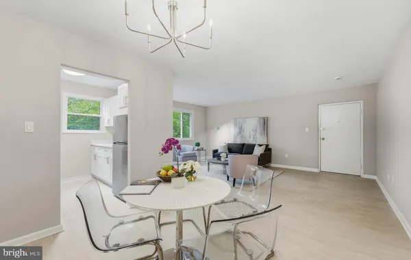 $2,200 | 3829 Hamilton Street, Unit E304, Hyattsville, MD 20781