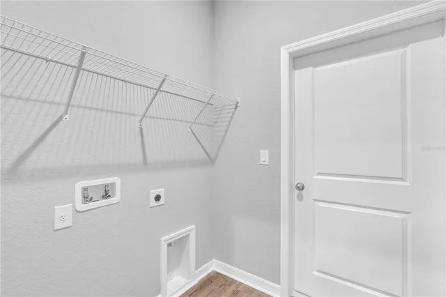 a view of utility room