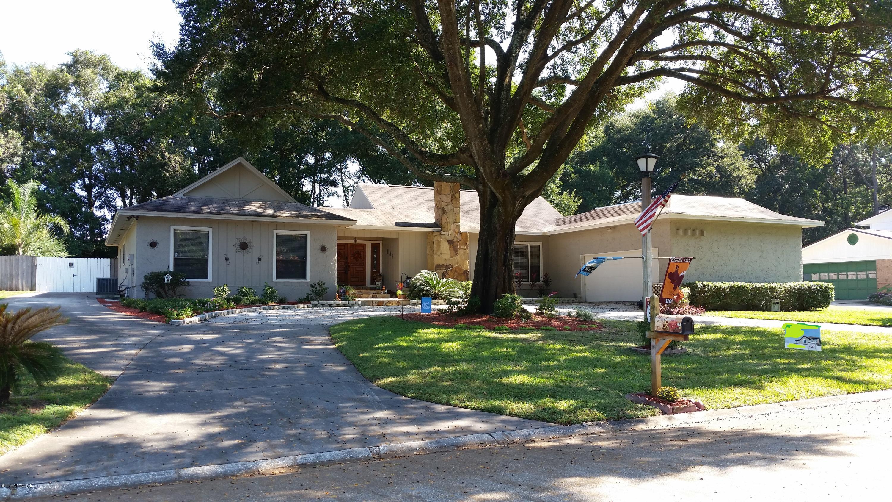 3373 Hermitage Road Jacksonville, FL 32277 - Photo 1 of 61 1 House Front