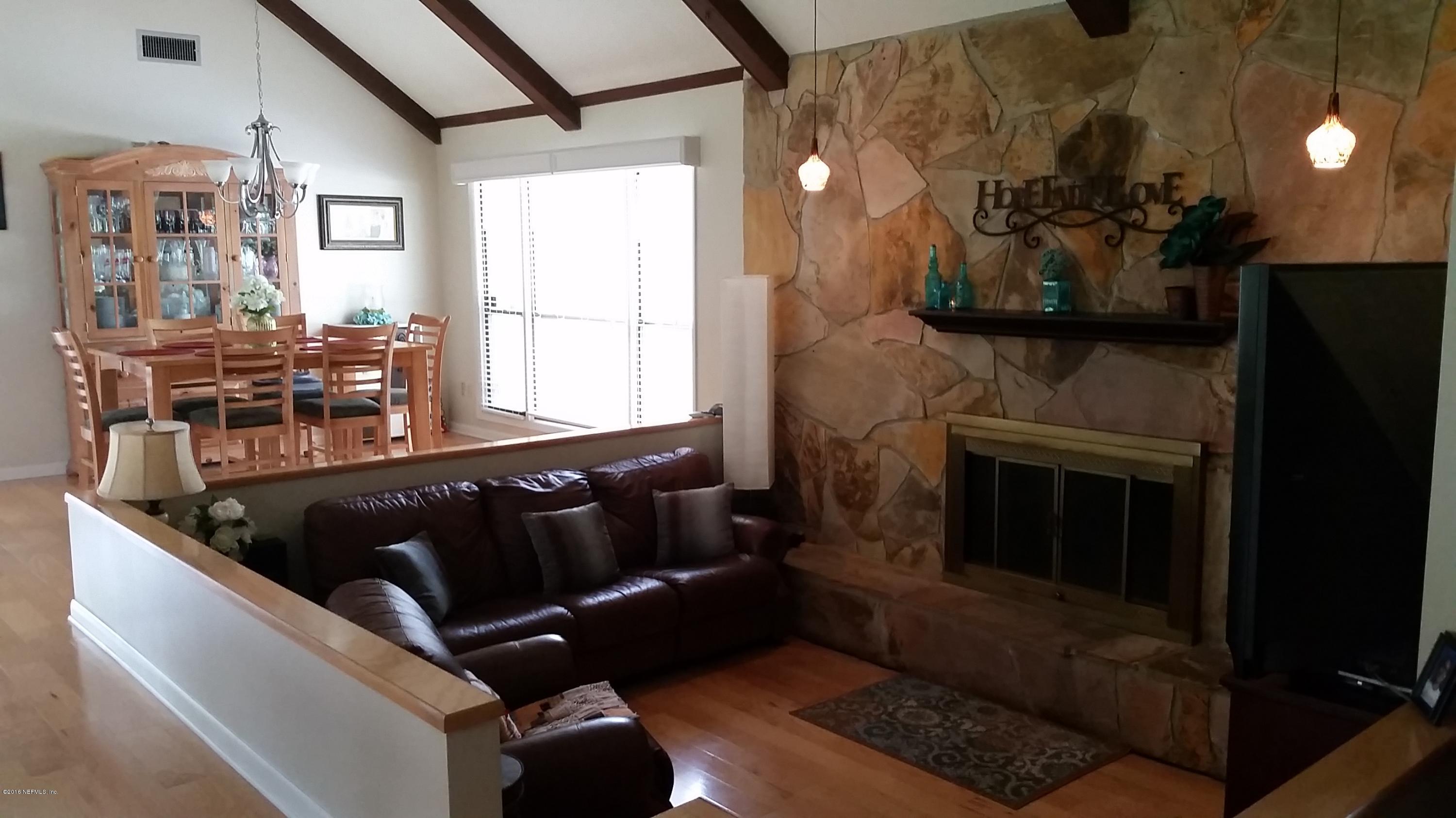 3373 Hermitage Road Jacksonville, FL 32277 - Photo 11 of 61 10 Pit & Dining Area