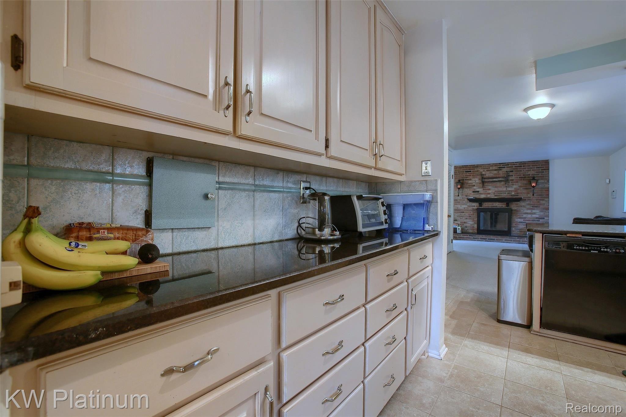 14318 Rutland Street Detroit, MI 48227 - Photo 12 of 29 12-Kitchen-4th-View.jpg