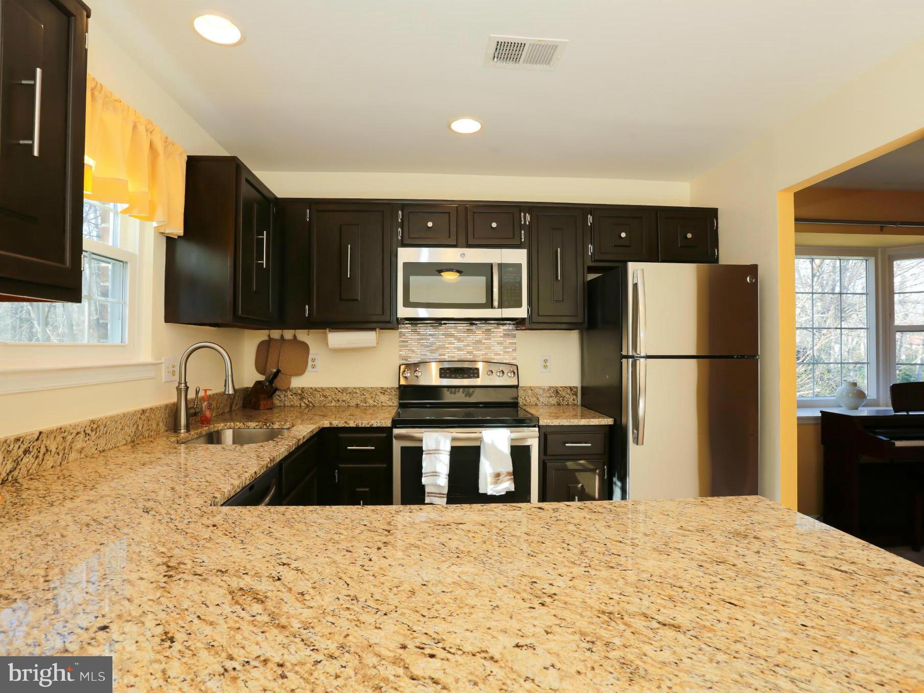 11755 Dry River Court Reston, VA 20191 - Photo 8 of 21 Kitchen